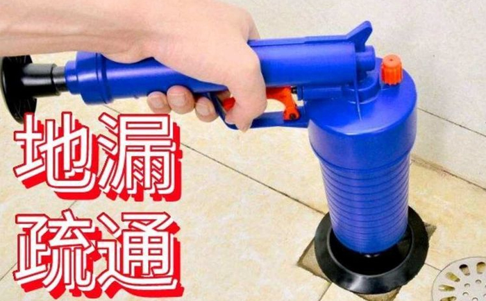 南城街道疏通地漏