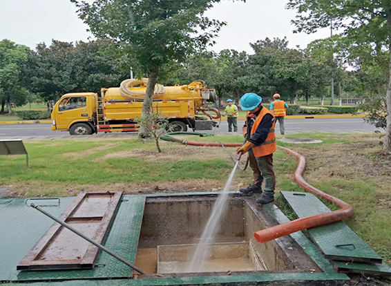 南城街道化油池清理